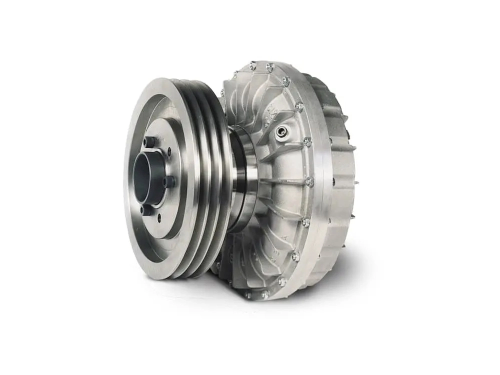 Fluid coupling with an impeller pump on the input shaft and turbine on the output shaft, filled with hydraulic fluid for smooth, non-contact power transmission in marine and industrial systems.